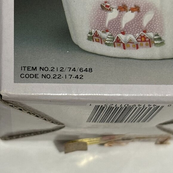 Vtg NWT Porcelain Christmas Bud Vase Basket Set Miniature Santa Sled 2 Piece Box - Picture 11 of 16